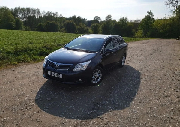Toyota Avensis cena 33500 przebieg: 196000, rok produkcji 2011 z Sierpc małe 466